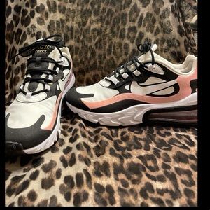 Nike Air Max 270 React 8